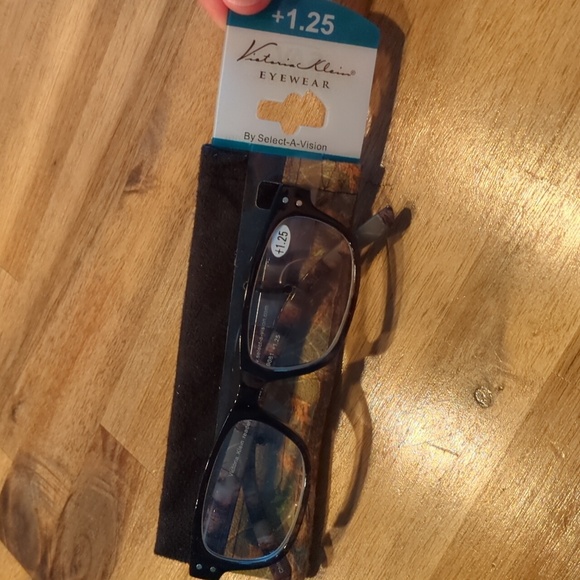 NWT Victoria Klein eyewear +1.25 readers - Picture 12 of 13